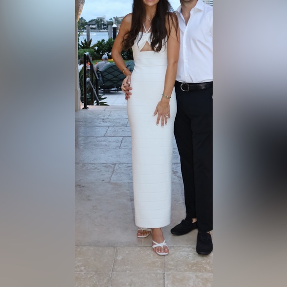 HERVE LEGER ICON GATHERED STRAPPY GOWN - Picture 9 of 9